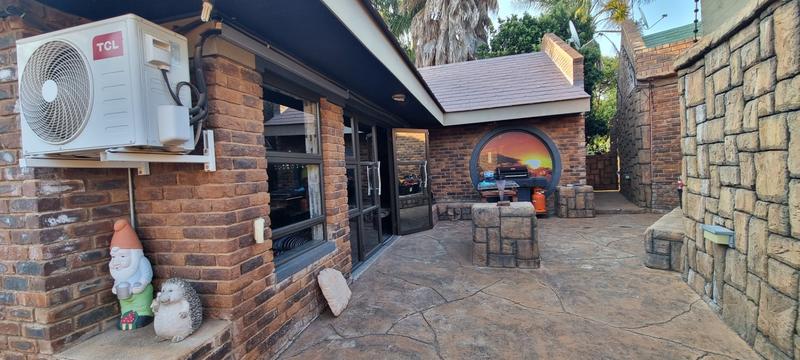 5 Bedroom Property for Sale in Sterpark Limpopo