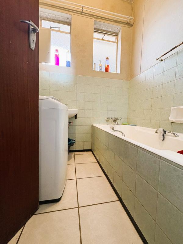 1 Bedroom Property for Sale in Polokwane Central Limpopo