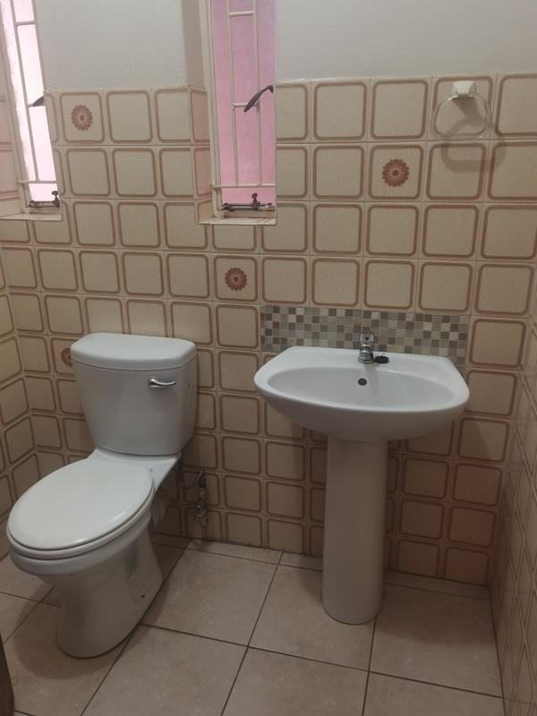 5 Bedroom Property for Sale in Chroompark Limpopo