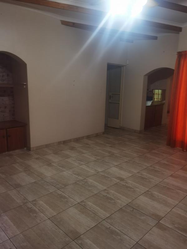 5 Bedroom Property for Sale in Chroompark Limpopo