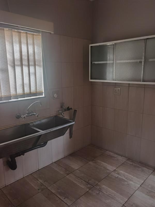 5 Bedroom Property for Sale in Chroompark Limpopo