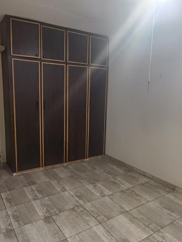 5 Bedroom Property for Sale in Chroompark Limpopo