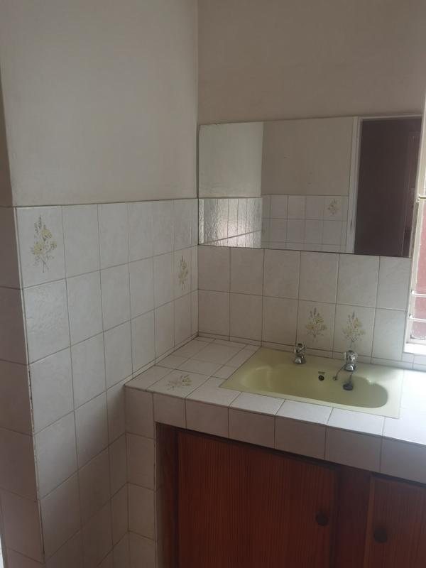 5 Bedroom Property for Sale in Chroompark Limpopo