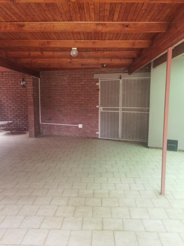5 Bedroom Property for Sale in Chroompark Limpopo
