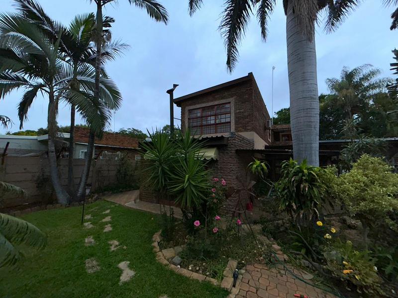 6 Bedroom Property for Sale in Fauna Park Limpopo