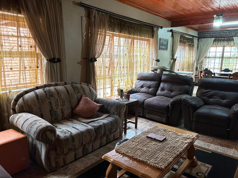 6 Bedroom Property for Sale in Fauna Park Limpopo