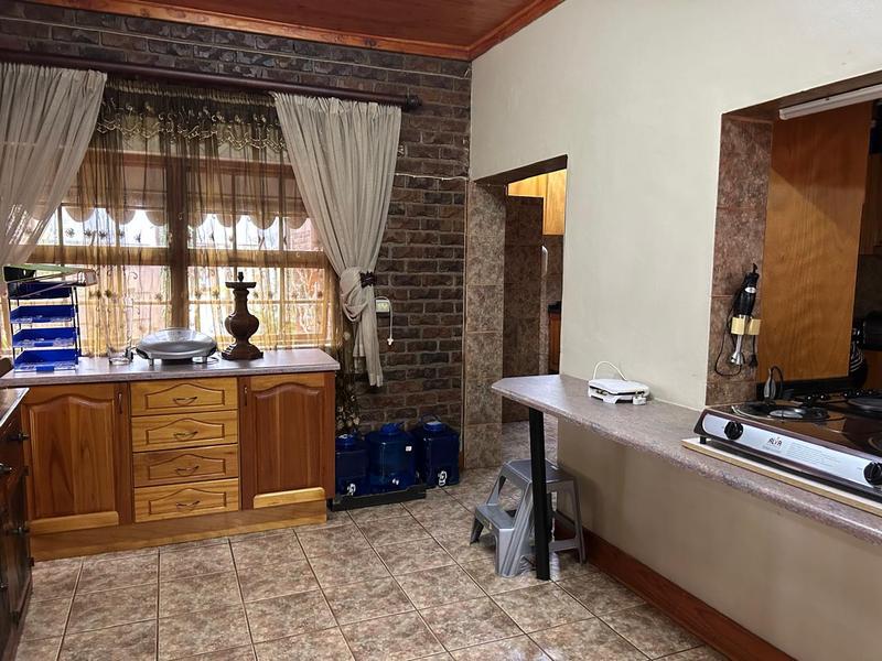 6 Bedroom Property for Sale in Fauna Park Limpopo