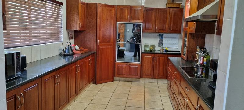 4 Bedroom Property for Sale in Flora Park Limpopo