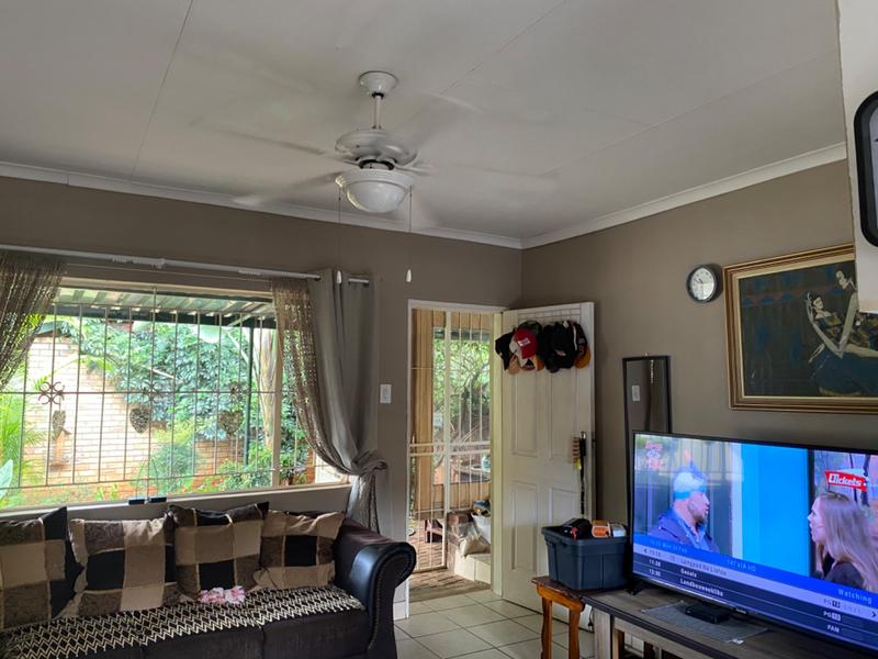 6 Bedroom Property for Sale in Kameeldoringpark Limpopo