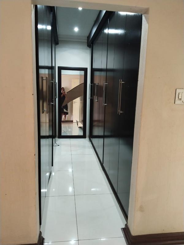 6 Bedroom Property for Sale in Waterberry Country Estate Limpopo