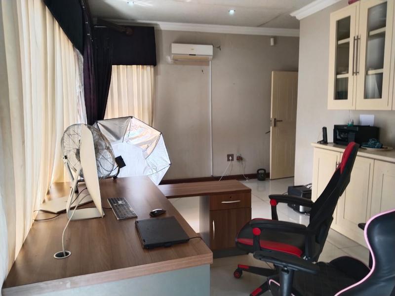 6 Bedroom Property for Sale in Waterberry Country Estate Limpopo