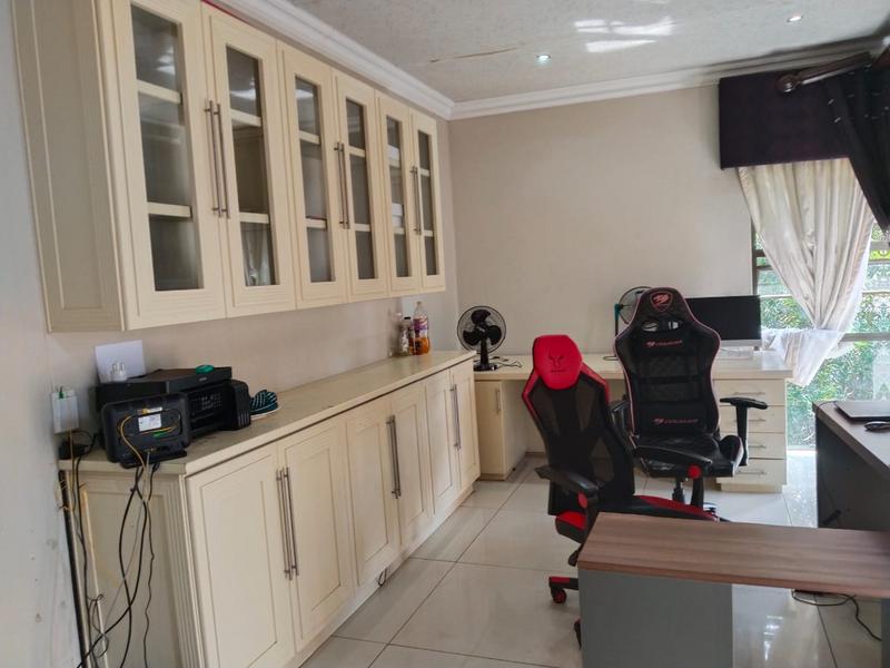 6 Bedroom Property for Sale in Waterberry Country Estate Limpopo