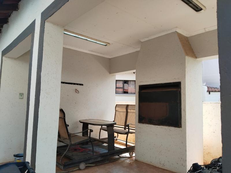 6 Bedroom Property for Sale in Waterberry Country Estate Limpopo