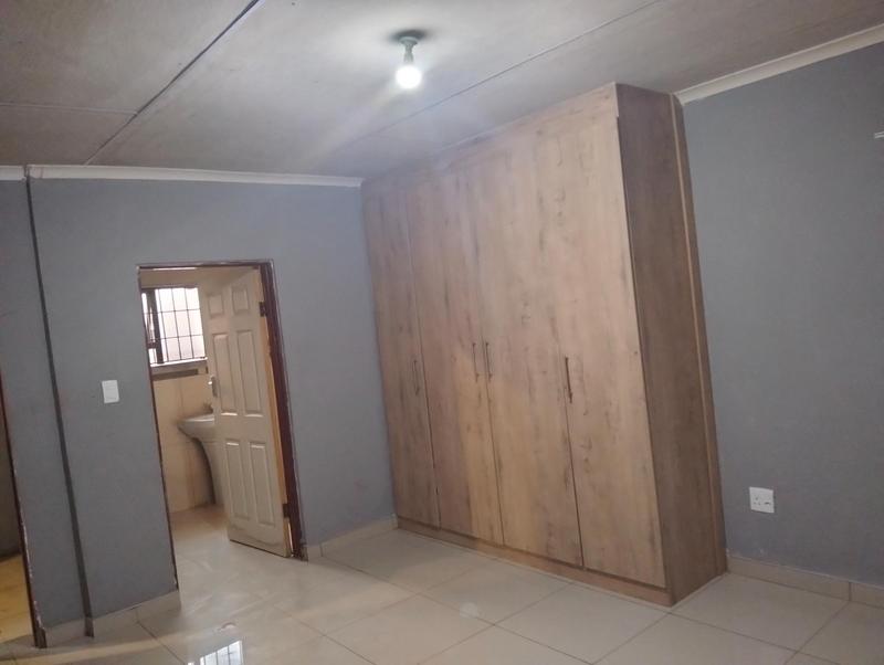 To Let 2 Bedroom Property for Rent in Chroompark Limpopo