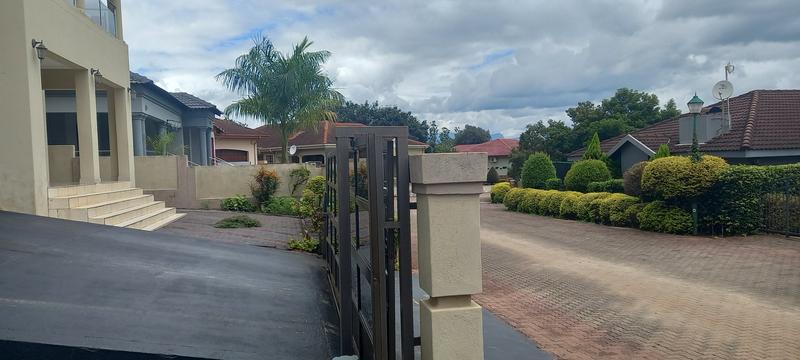 5 Bedroom Property for Sale in Aquapark Limpopo