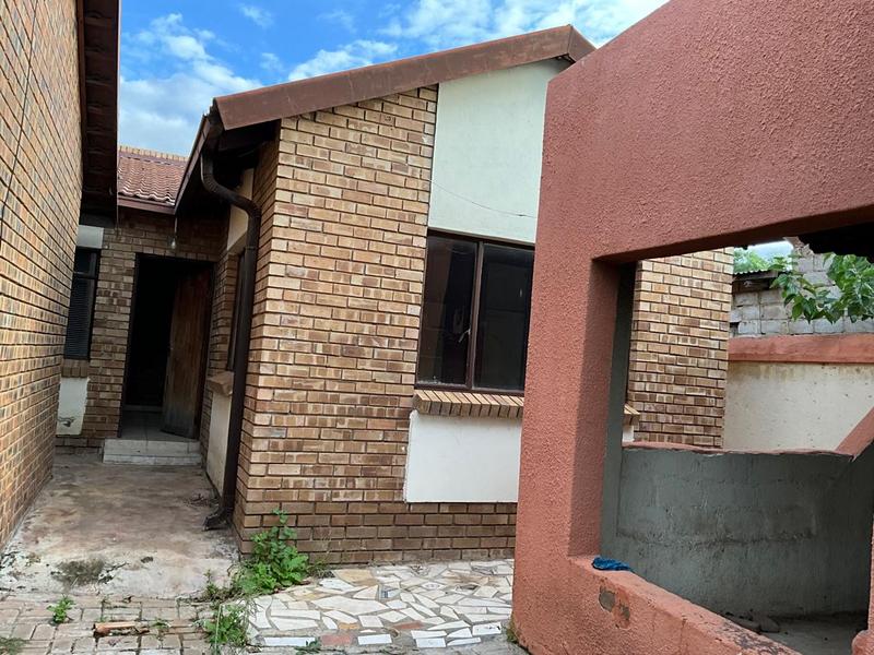 5 Bedroom Property for Sale in Mankweng Limpopo