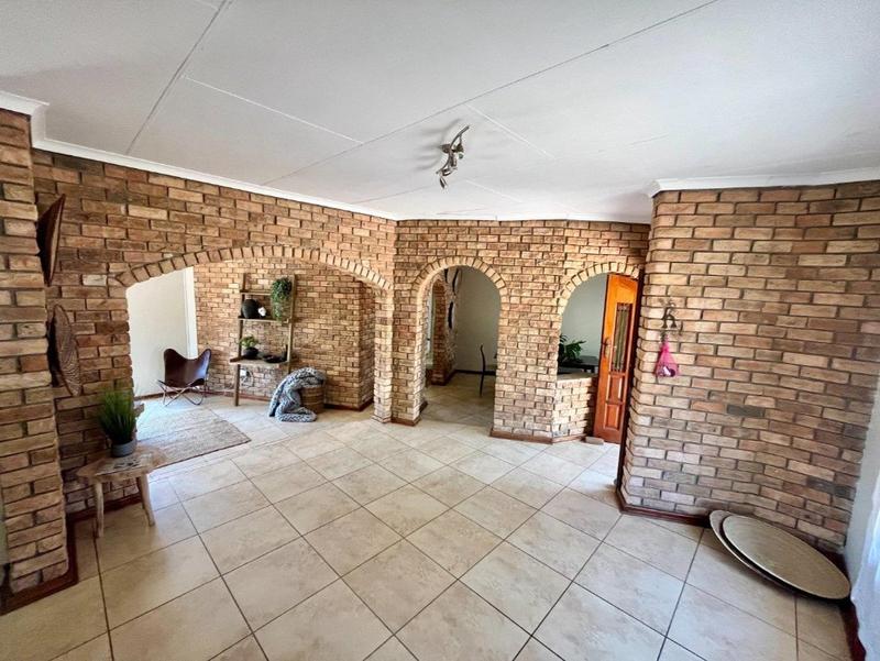 4 Bedroom Property for Sale in Silwerkruin Limpopo