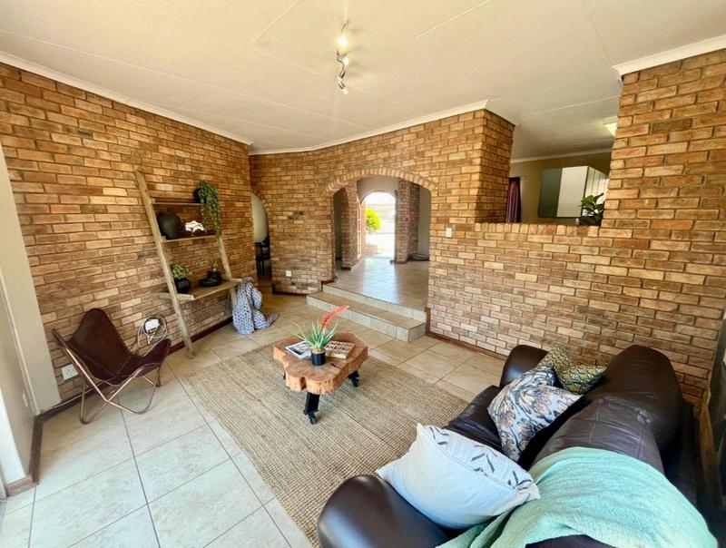 4 Bedroom Property for Sale in Silwerkruin Limpopo
