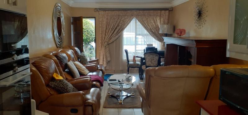 2 Bedroom Property for Sale in Polokwane Central Limpopo