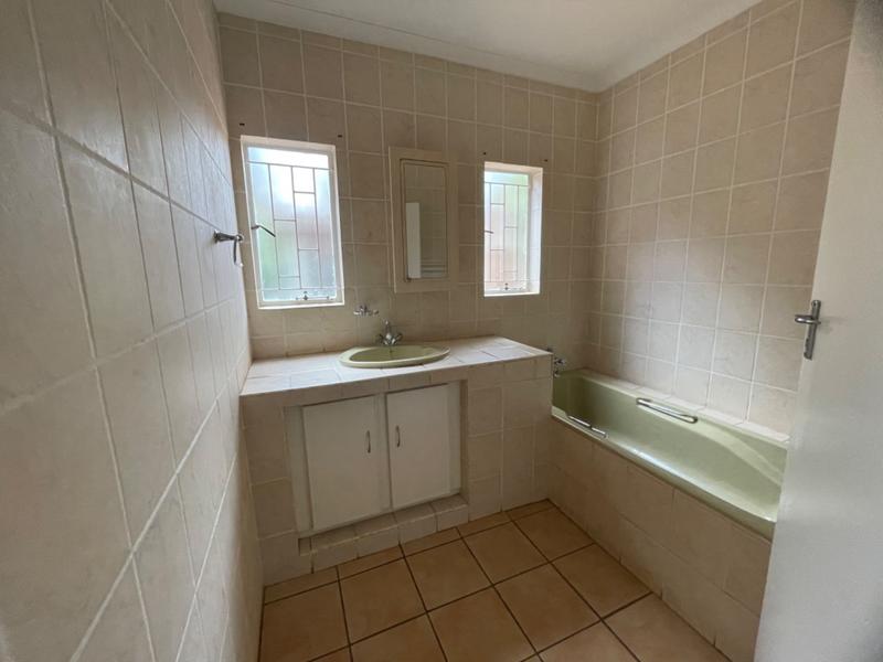 5 Bedroom Property for Sale in Chroompark Limpopo