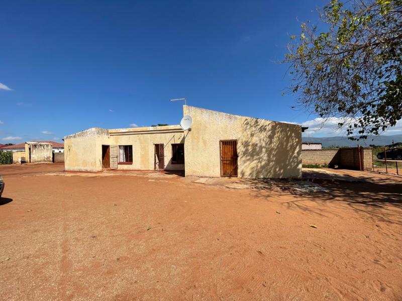 5 Bedroom Property for Sale in Mahwelereng Limpopo
