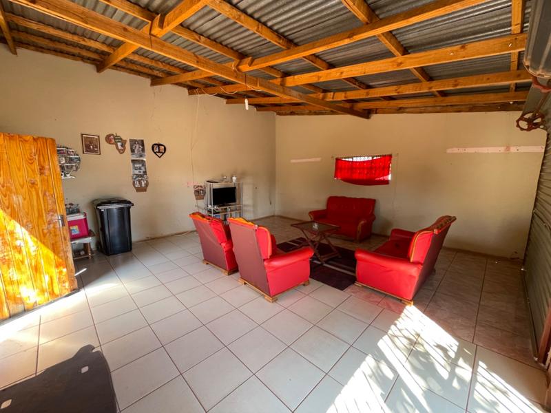 5 Bedroom Property for Sale in Mahwelereng Limpopo