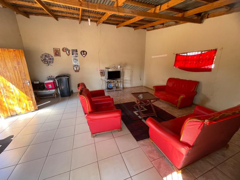5 Bedroom Property for Sale in Mahwelereng Limpopo