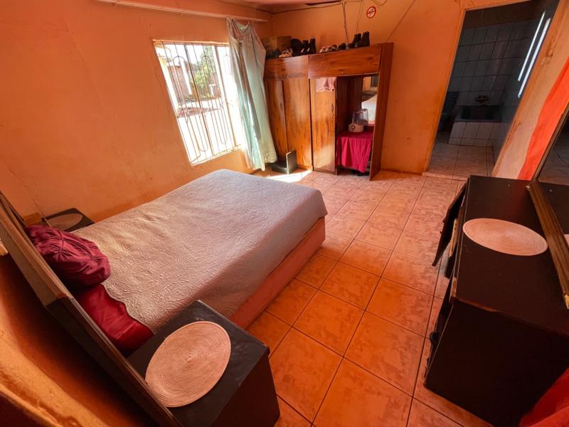 5 Bedroom Property for Sale in Mahwelereng Limpopo