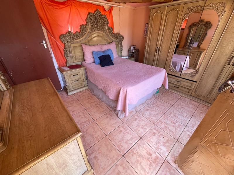 5 Bedroom Property for Sale in Mahwelereng Limpopo