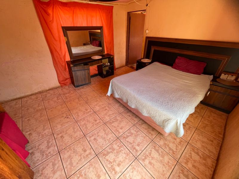 5 Bedroom Property for Sale in Mahwelereng Limpopo