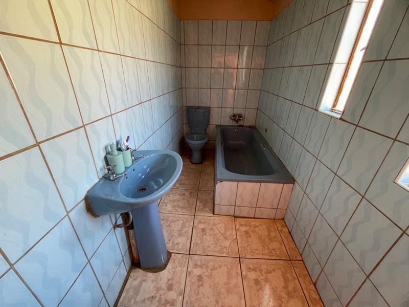 5 Bedroom Property for Sale in Mahwelereng Limpopo