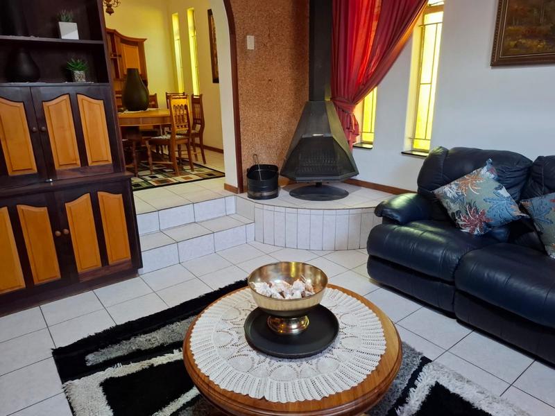 4 Bedroom Property for Sale in Fauna Park Limpopo