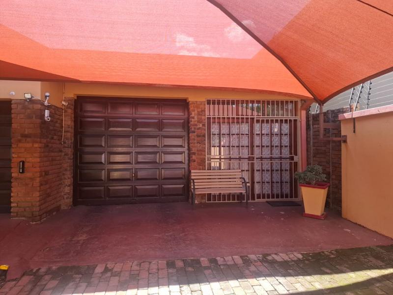 4 Bedroom Property for Sale in Fauna Park Limpopo