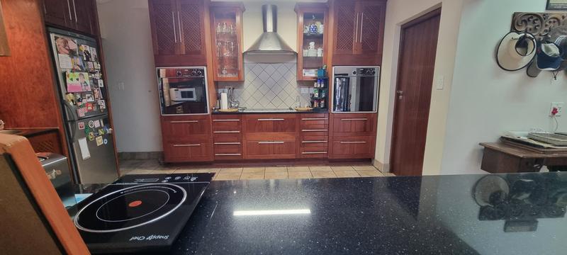 5 Bedroom Property for Sale in Bendor Limpopo