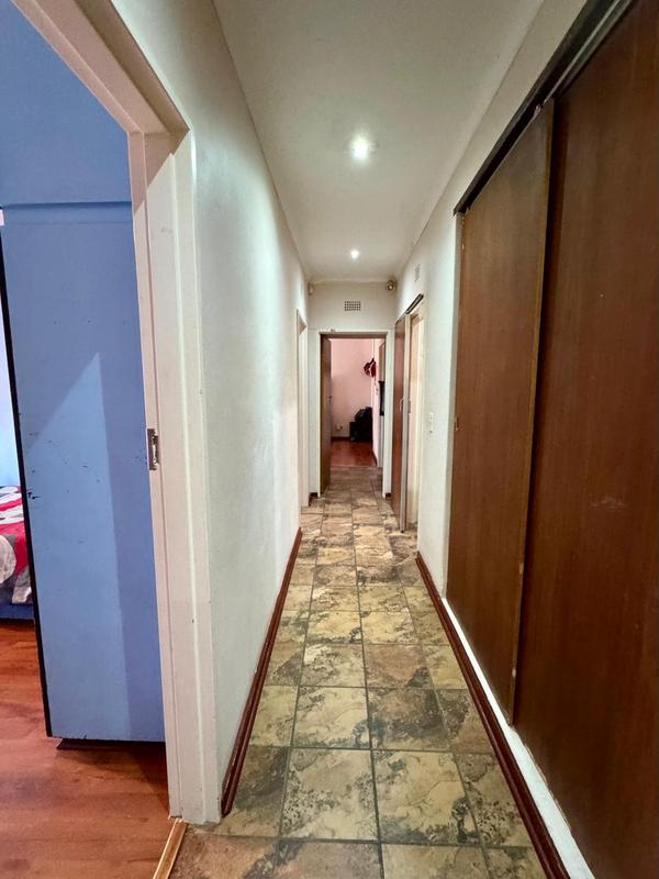 5 Bedroom Property for Sale in Bendor Limpopo