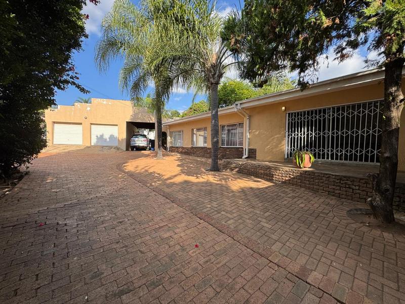 5 Bedroom Property for Sale in Bendor Limpopo
