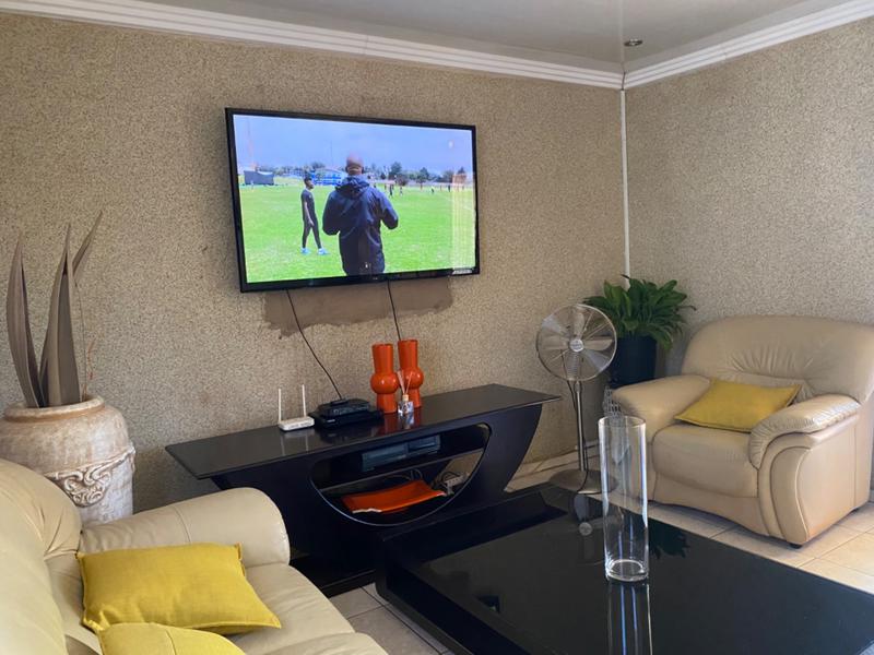 3 Bedroom Property for Sale in Mahwelereng Limpopo