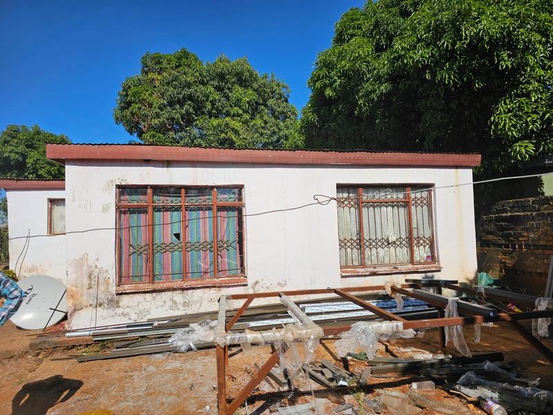 3 Bedroom Property for Sale in Shayandima Limpopo