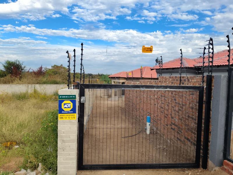 To Let 3 Bedroom Property for Rent in Mahlasedi Park Limpopo