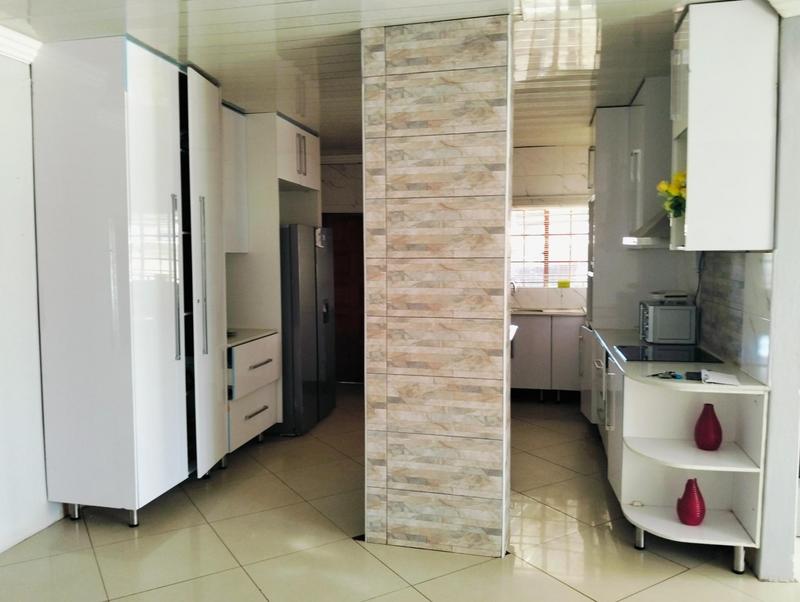 To Let 5 Bedroom Property for Rent in Mokopane Limpopo