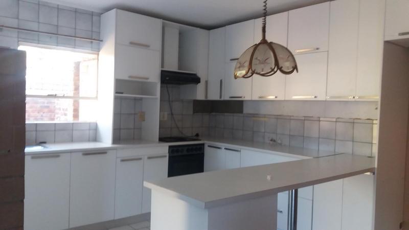 To Let 2 Bedroom Property for Rent in Chroompark Limpopo