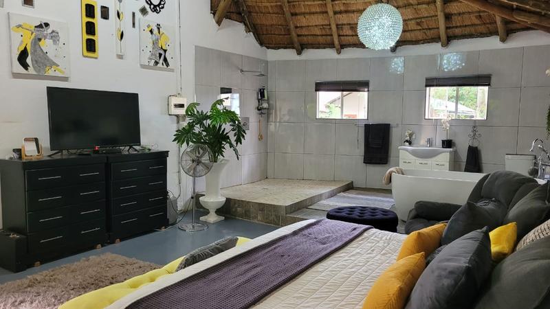 6 Bedroom Property for Sale in Bendor Limpopo