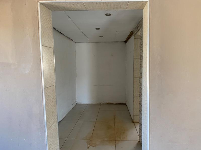 1 Bedroom Property for Sale in Mahwelereng Limpopo