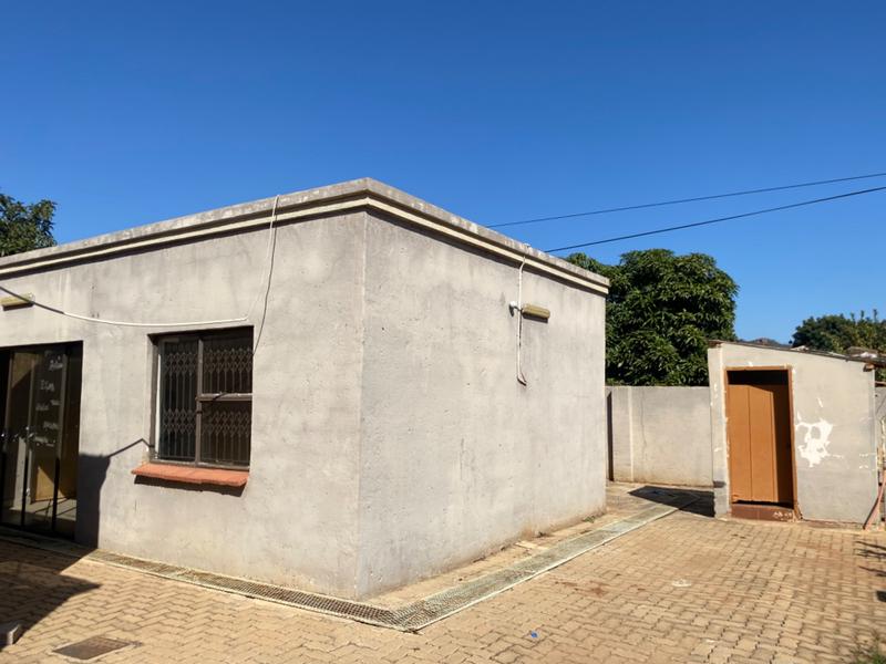 1 Bedroom Property for Sale in Mahwelereng Limpopo