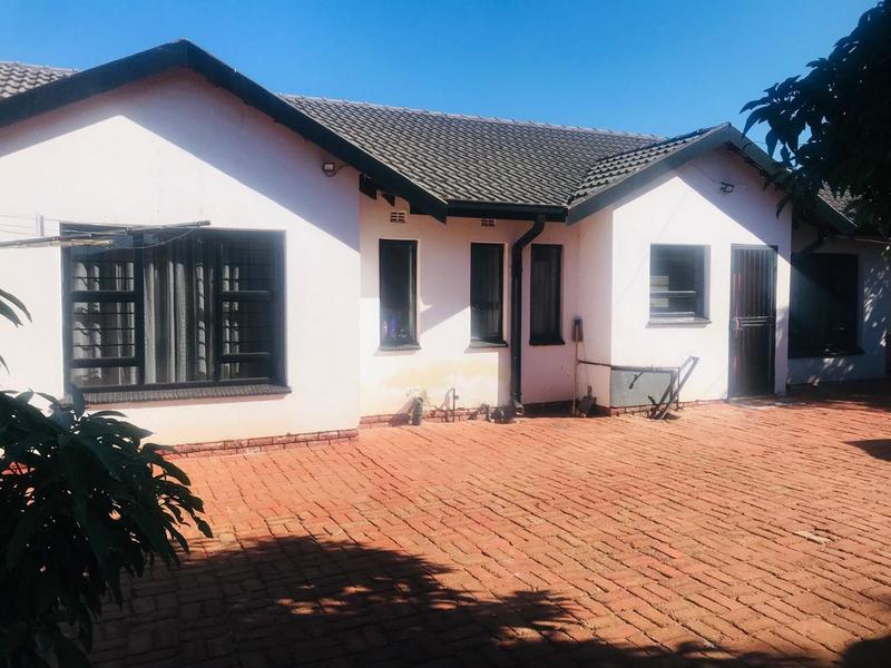 4 Bedroom Property for Sale in Lebowakgomo Zone B Limpopo