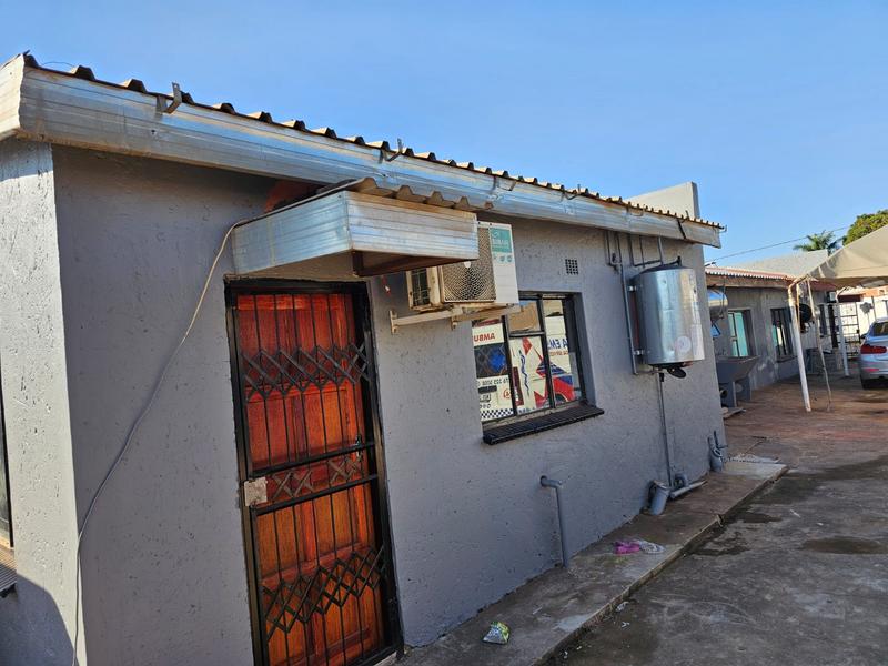 To Let 2 Bedroom Property for Rent in Maniini Limpopo