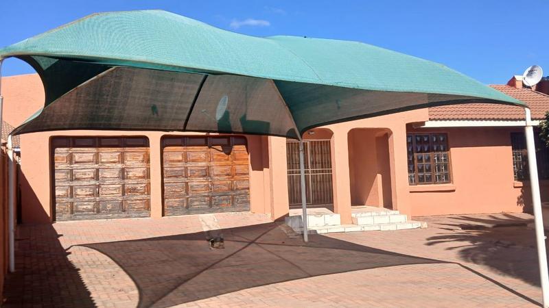 3 Bedroom Property for Sale in Flora Park Limpopo