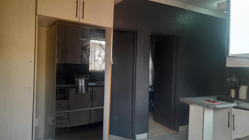 9 Bedroom Property for Sale in Westenburg Limpopo