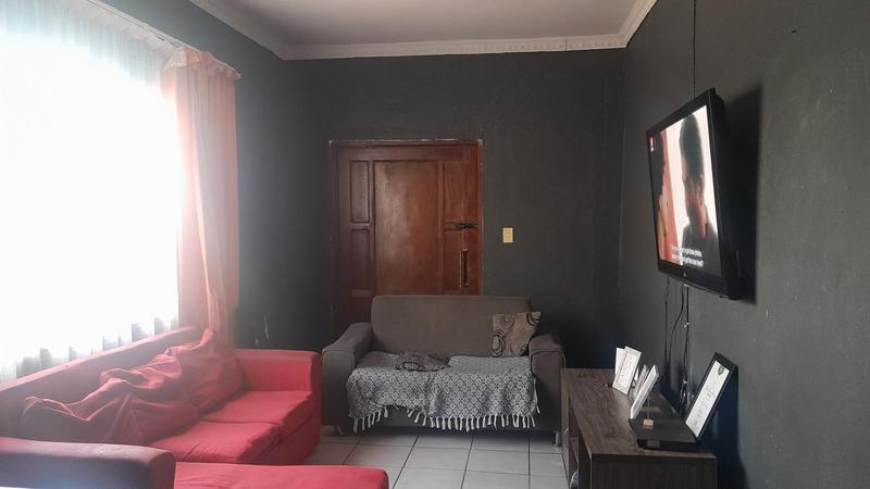 9 Bedroom Property for Sale in Westenburg Limpopo
