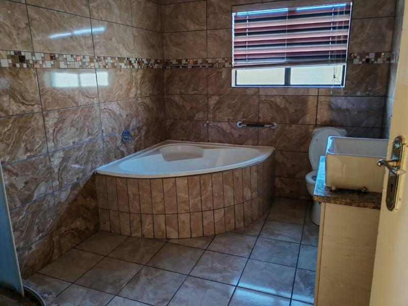 3 Bedroom Property for Sale in Woodhill Estate Limpopo